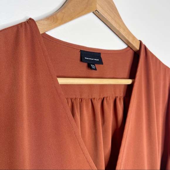 Who What Wear Balloon Sleeve V-Neck Wrap Dress - Picture 5 of 8